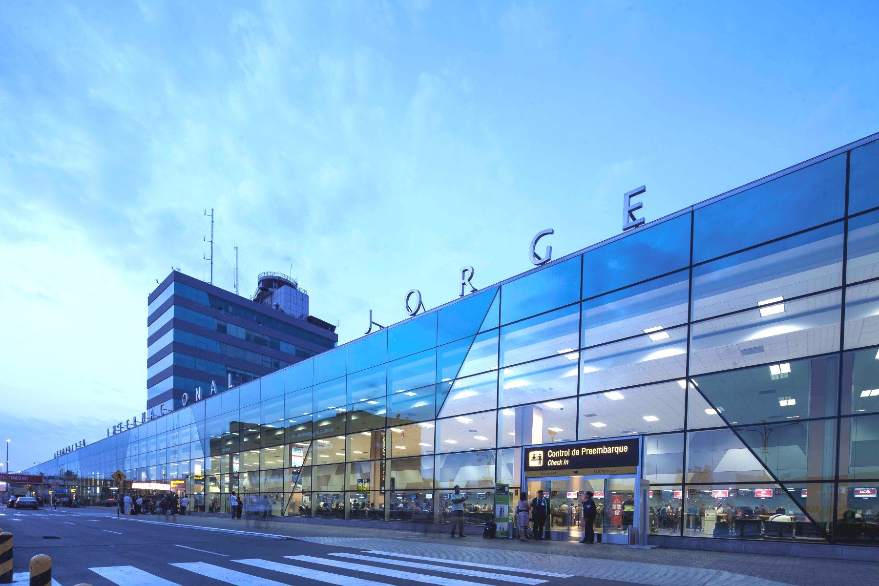 A 10 minutos del aeropuerto